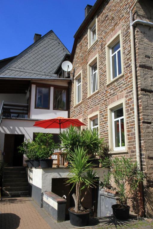 Ferienweingut Serwaziwein Мезених Экстерьер фото